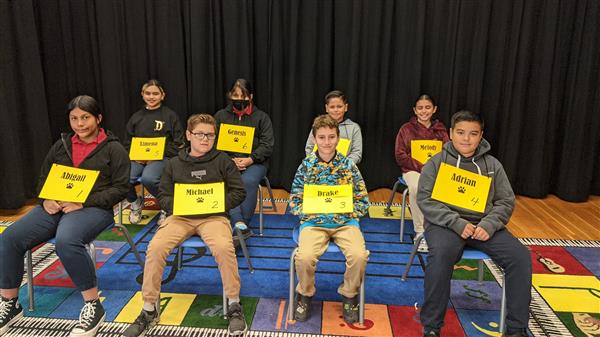 Spelling bee contestents 